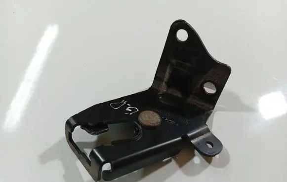 Ford Focus Seat back rest lock catch BM51A613B90BA