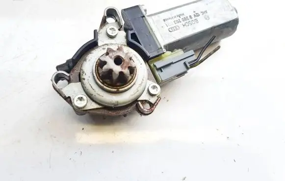 Mercedes-Benz ML W164 Seat adjustment motor 0390203001 82028922-4