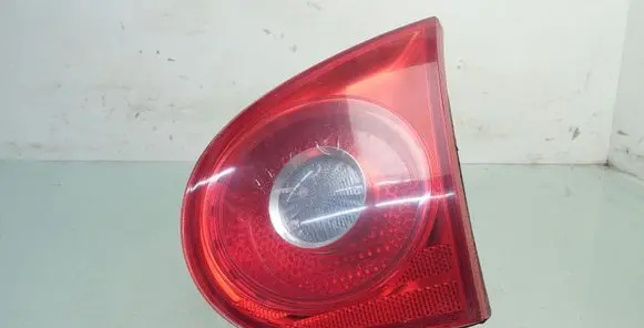 Volkswagen Golf V Tailgate rear/tail lights 1K6945094E
