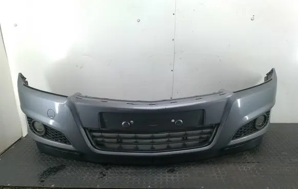 Opel Astra H Front bumper 