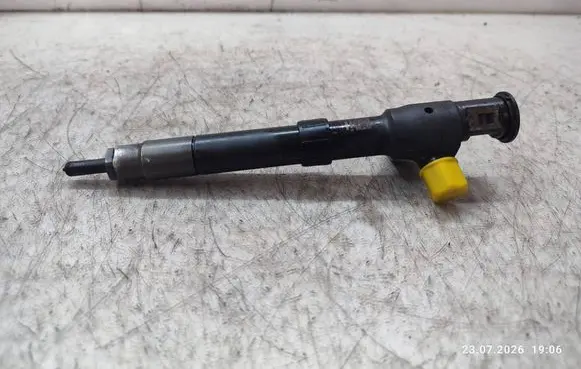 Ford Mondeo MK V Fuel injector 9674984080