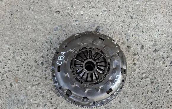 Seat Leon (1P) Dual mass flywheel 