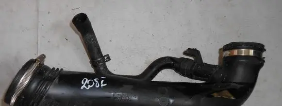 Peugeot 208 I Air intake duct part 9811908380