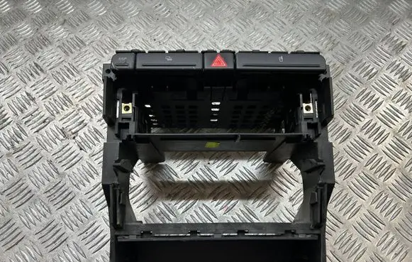 Audi A4 S4 B7 8E 8H Other interior part 8E0858005E