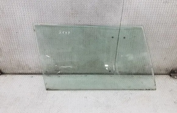 Jeep Cherokee Rear side window