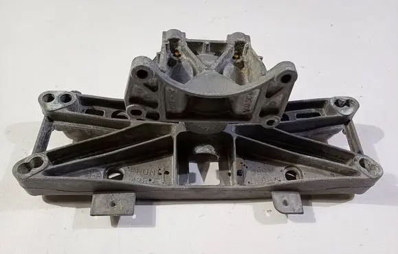 Dodge Charger Gearbox mounting bracket 04578062AC