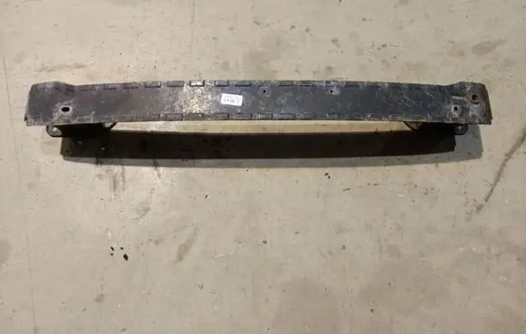 Ford Focus Rear beam 