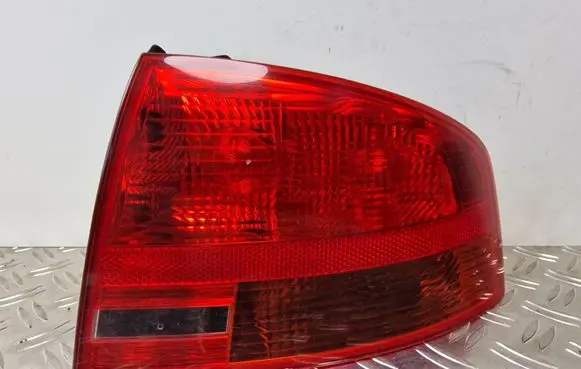Audi A4 S4 B7 8E 8H Rear/tail lights 8E5945096