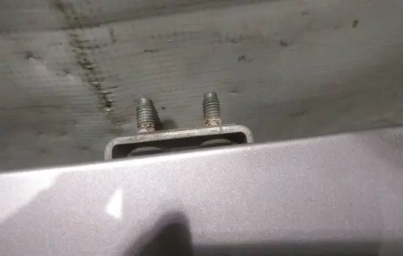 KIA Ceed Tailgate/trunk/boot hinge 