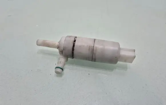 Mercedes-Benz GL X164 Headlight washer pump 5902060237P