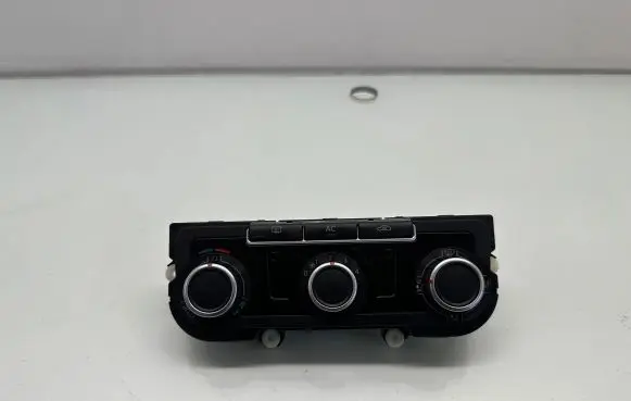 Volkswagen Golf Plus Climate control unit 3C8907336AB 5HB00975120