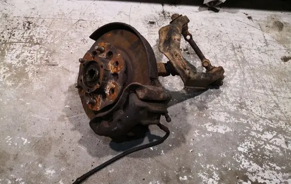 Nissan Terrano Front wheel hub spindle knuckle