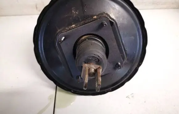 Toyota RAV 4 (XA20) Brake booster 13101011260 131010-11260