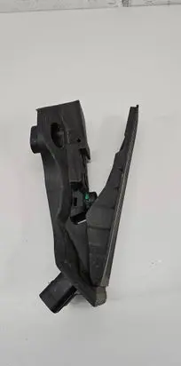 Volkswagen Golf Plus Accelerator throttle pedal 1K1723503M 6PV00889001