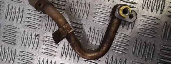 Air conditioning (A/C) pipe/hose