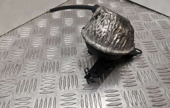 Audi A4 S4 B7 8E 8H Vacuum air tank 038129807