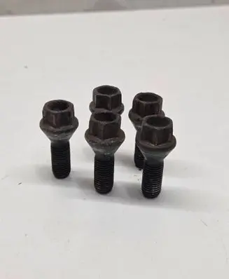 BMW 5 E60 E61 Nuts/bolts 