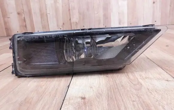 Volkswagen Tiguan Front fog light 5NA941700B