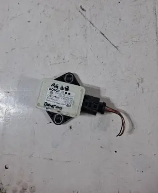 Audi A4 S4 B7 8E 8H ESP acceleration yaw rate sensor 8K0907637C
