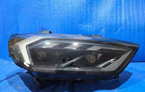 Audi A1 Headlights/headlamps set 82A941034B 90171441