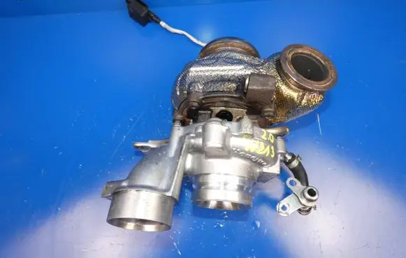 Mercedes-Benz E W213 Turbo A6540907300