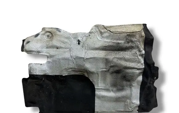 Volvo V60 Heat shield in engine bay 