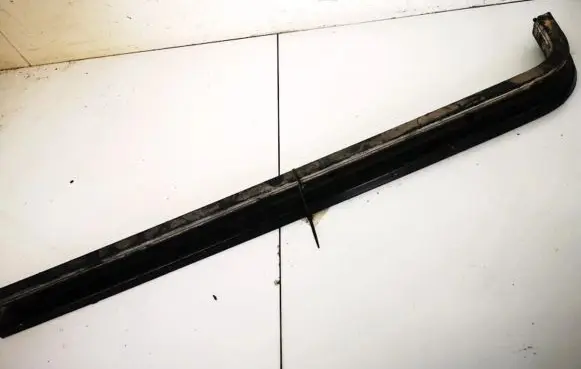 Chrysler Voyager Sliding door trim 