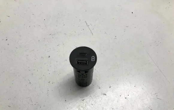 Ford Kuga III USB socket connector LU5T19J211AA