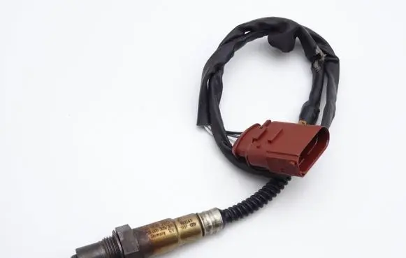 Audi A4 S4 B6 8E 8H Lambda probe sensor 058906265C