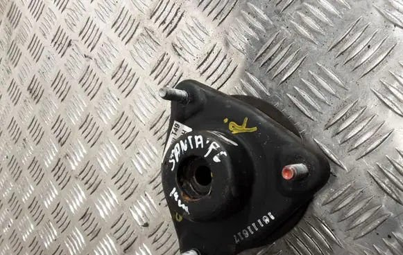 Hyundai Santa Fe Front upper strut mount 16111617