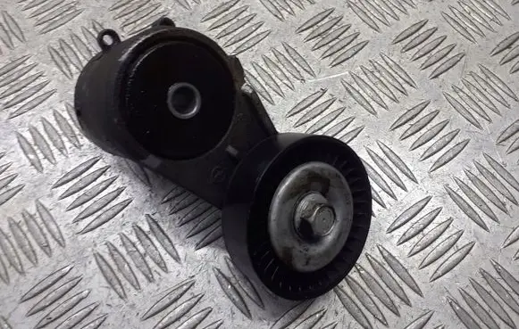 Opel Meriva A Alternator belt tensioner pulley 90571758AL