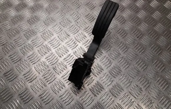 Nissan Primastar Accelerator throttle pedal 180026451R
