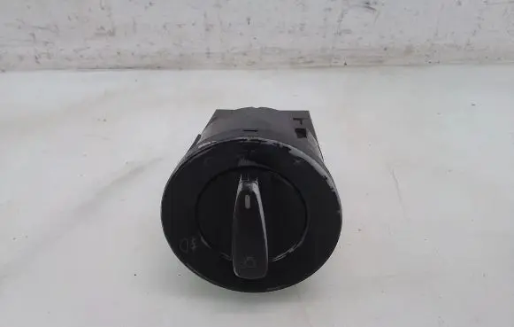Seat Alhambra (Mk1) Light switch