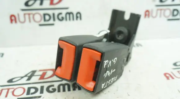 Ford Fiesta Middle seatbelt buckle (rear) 8V51A613K21AC