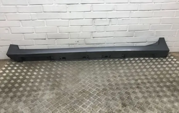 Lexus CT 200H Sill 7586076010