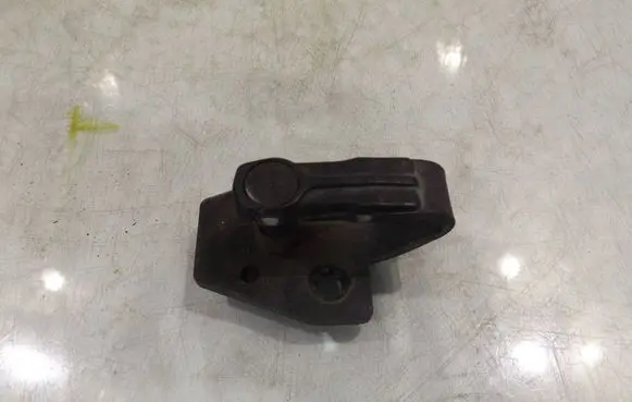 Citroen Berlingo Front door lock loop/hook striker 