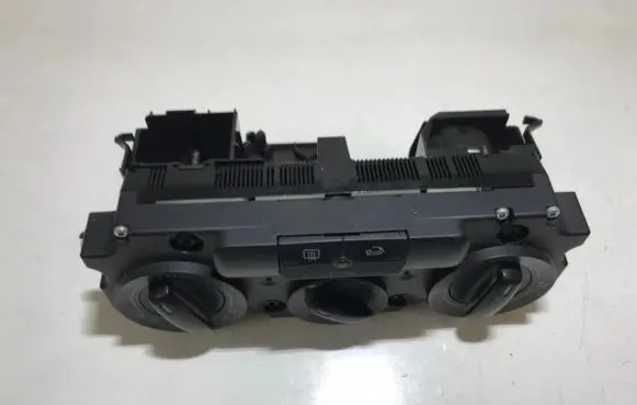 Volkswagen Golf V Climate control unit