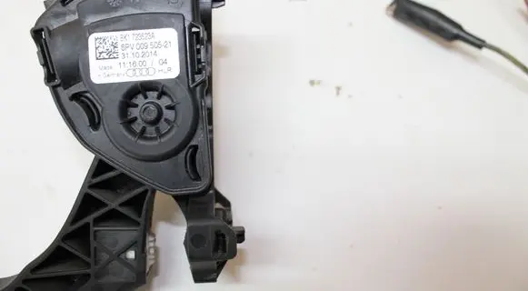 Audi A4 S4 B8 8K Accelerator throttle pedal 8K1723523A
