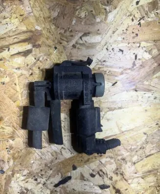 Volkswagen PASSAT B6 Turbo solenoid valve 1J0906283C