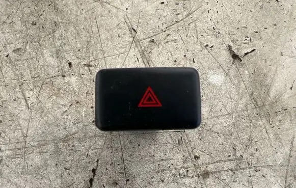 Nissan Navara D22 Hazard light switch