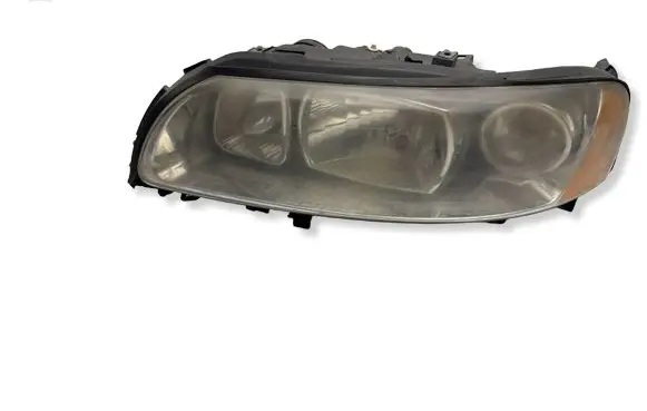 Volvo V70 Headlight/headlamp 30698835