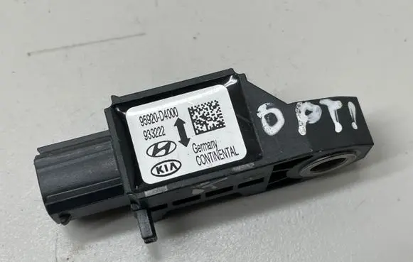 KIA Optima Airbag deployment crash/impact sensor 95920D4000 933222