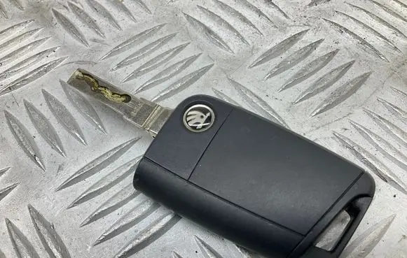 Skoda Octavia Mk3 (5E) Ignition key/card 5E0959752