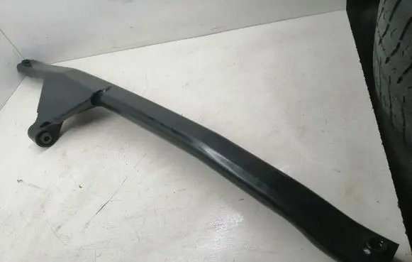 Volvo XC70 Engine mounting bracket 30740895 43W06 06W4202
