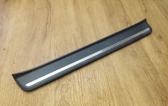 KIA EV6 Front sill trim cover 85873CV500