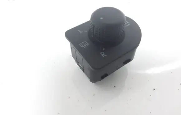 Volkswagen PASSAT B5 Wing mirror switch 1J1959565E