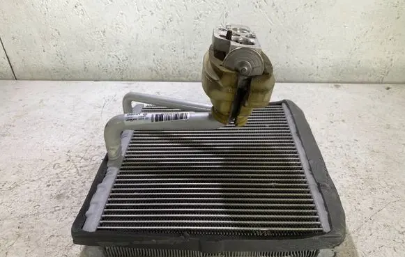 Air conditioning (A/C) radiator (interior)