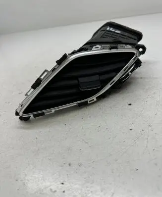 Hyundai i40 Dash center air vent grill 974203Z000