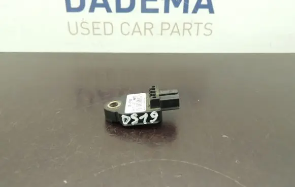 Hyundai i30 Airbag deployment crash/impact sensor 959200A100 DS19