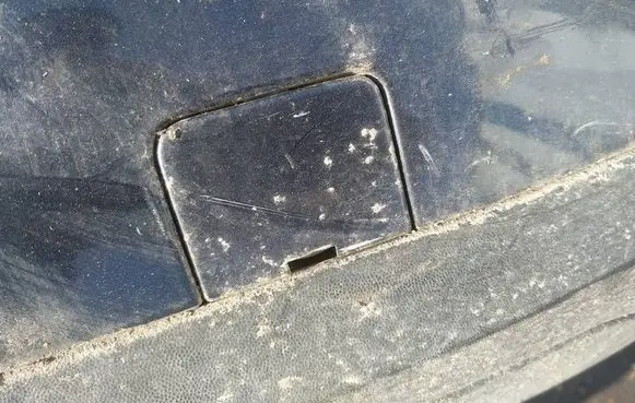 Volkswagen PASSAT B6 Rear bumper row hook cap/cover 
